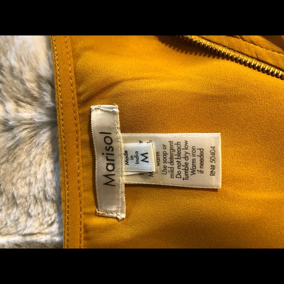 3/4 sleeve top - Picture 4 of 4